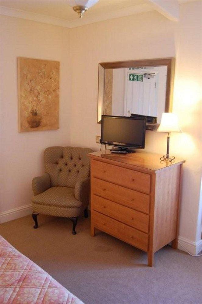 Cheshire Hospitality Ltd T\/A Lennox Lea Studios & Apartments Sale Eksteriør billede